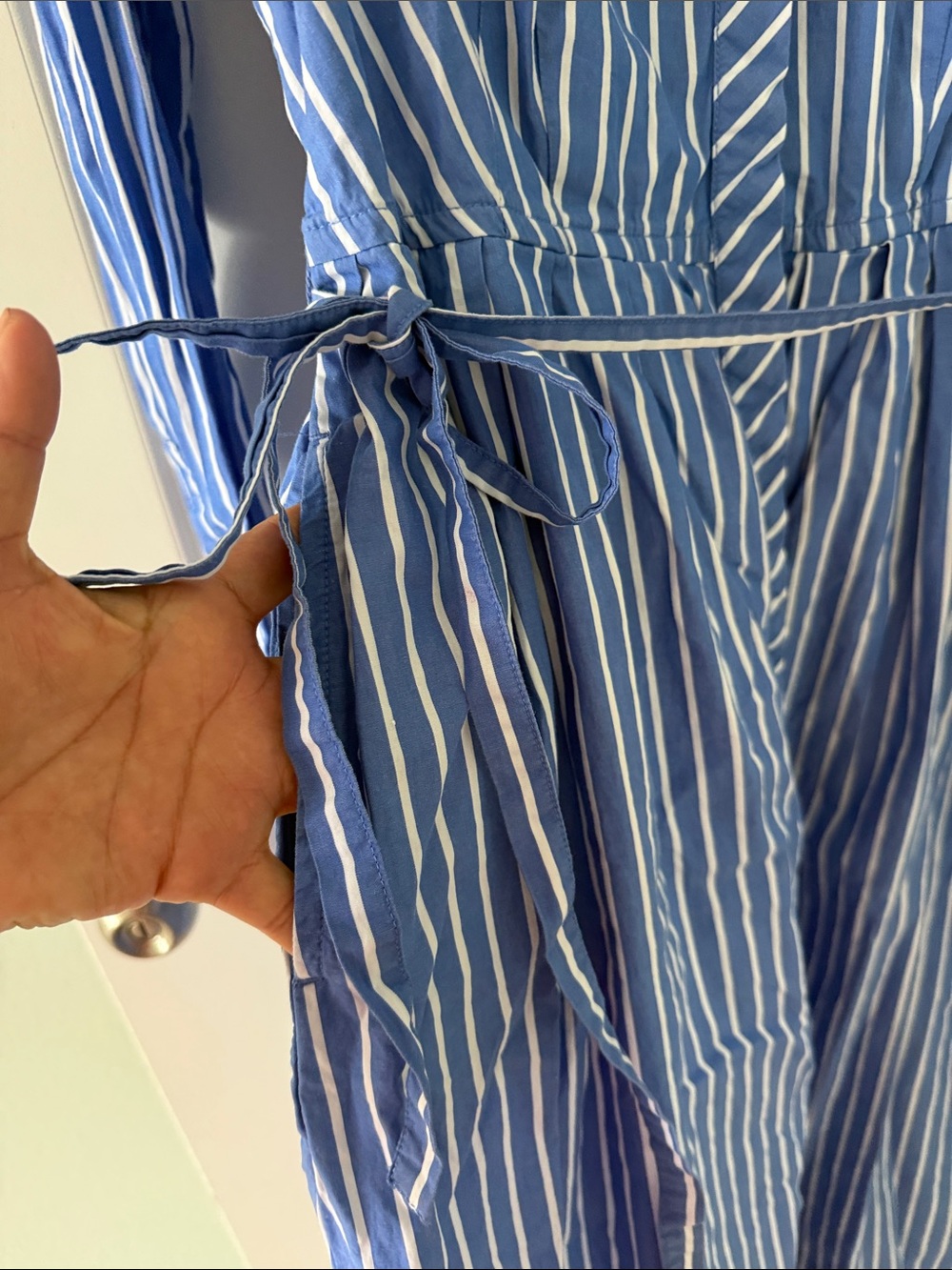 Free Assembly Pleated Belted Midi Shirtdress Long Sleeves Blue White Striped SzM - Picture 7 of 12